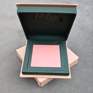 PLEY Pure Bliss Plush powder Blush New